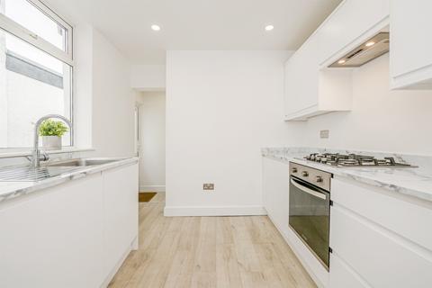 1 bedroom ground floor flat for sale, Bradley Street, Roath, Cardiff