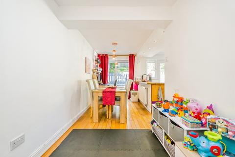 3 bedroom semi-detached house for sale, Lothian Crescent, Penylan, Cardiff