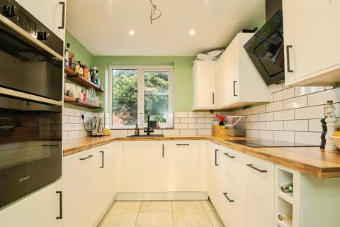undefined, Manitoba Close, Lakeside, Cardiff