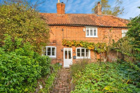 3 bedroom terraced house for sale, High Street, Cawston, Norwich