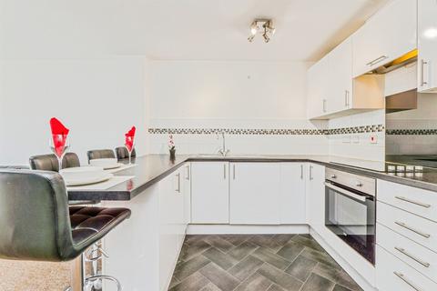 2 bedroom apartment for sale, Windsor Road, Cardiff