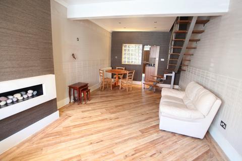 undefined, Grantham Street, L6 6BU,