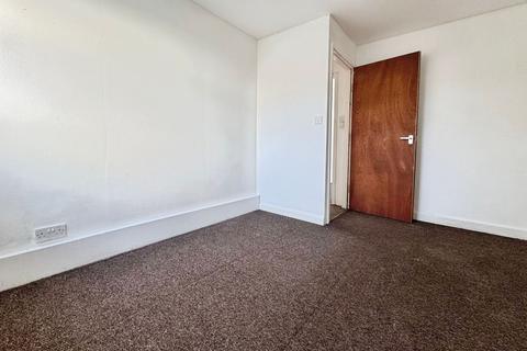 3 bedroom property to rent, Sheppard Close, Enfield, EN1