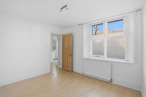 1 bedroom flat for sale, Trinity Rise, Herne Hill, London, SW2