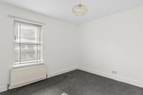 3 bedroom end of terrace house for sale, West End Road, High Wycombe HP11