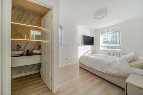 3 bedroom end of terrace house for sale, Fitzroy Close, Bassett, Southampton, Hampshire, SO16