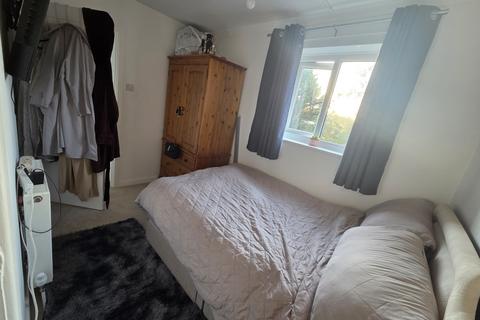 1 bedroom in a house share to rent, Landon Court, GOSPORT