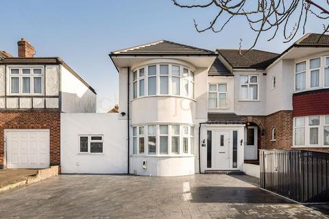 4 bedroom semi-detached house for sale, Fernside Avenue, Mill Hill, NW7