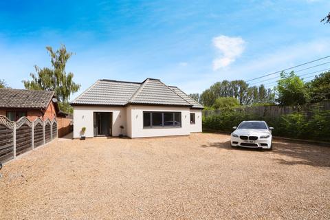4 bedroom detached house for sale, High Street, Meldreth, Royston