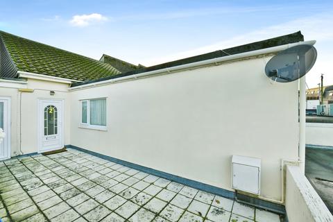 2 bedroom flat for sale, Tamar Court, Saltash