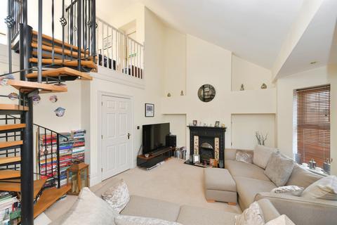 2 bedroom apartment for sale, New Road, Saltash