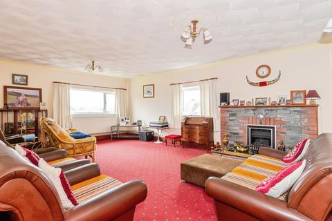 undefined, Aysshton Gardens, Callington