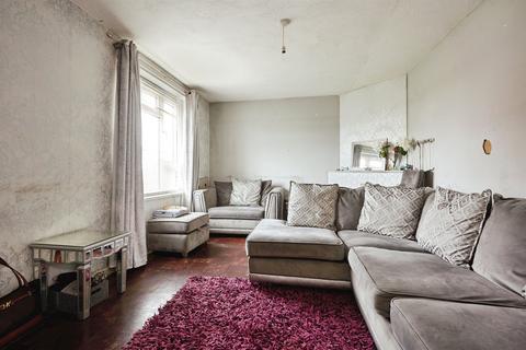 undefined, Pinewood Way, SALISBURY
