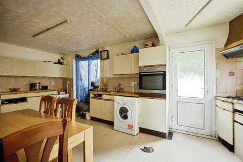 undefined, Pinewood Way, SALISBURY