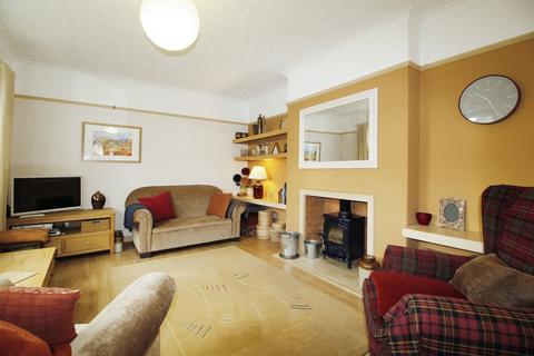 3 bedroom semi-detached house for sale, Cliff Avenue, Winterton, SCUNTHORPE