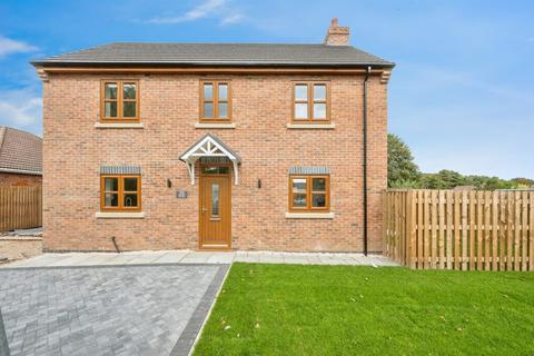 3 bedroom detached house for sale, Brigg Road, Broughton, Brigg