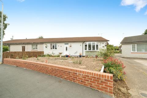3 bedroom semi-detached bungalow for sale, Derwent Road, SCUNTHORPE