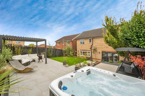 4 bedroom detached house for sale, Lindsey Drive, Crowle, SCUNTHORPE