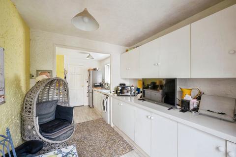 2 bedroom detached bungalow for sale, Heron Close, Scunthorpe