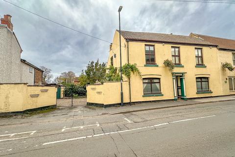 3 bedroom end of terrace house for sale, High Street, Crowle, Scunthorpe