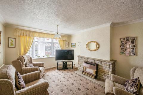 2 bedroom semi-detached bungalow for sale, Jacklins Approach, Scunthorpe