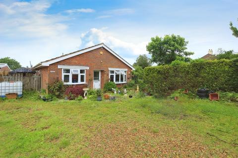 2 bedroom detached bungalow for sale, Barrier Bank, Cowbit, Spalding