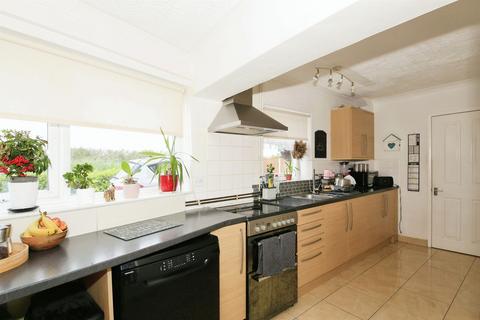 3 bedroom semi-detached house for sale, Everard Road, Tongue End, Spalding