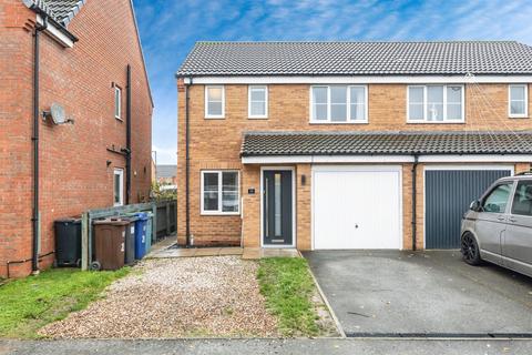 3 bedroom semi-detached house for sale, Mulberry Close, Selby