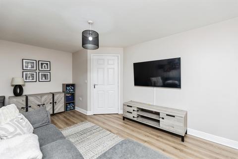 3 bedroom semi-detached house for sale, Mulberry Close, Selby
