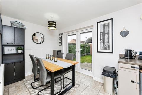 3 bedroom semi-detached house for sale, Mulberry Close, Selby
