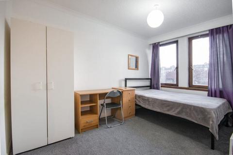 undefined, 0212L Murieston Place, Edinburgh, EH11 2LT