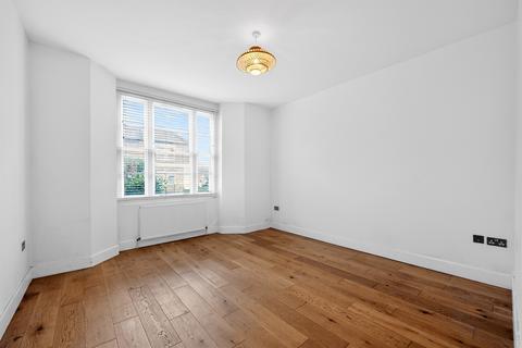 1 bedroom ground floor flat for sale, Merton Road, London
