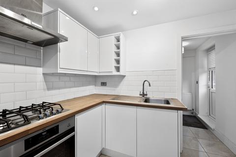1 bedroom ground floor flat for sale, Merton Road, London