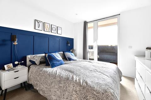 2 bedroom flat for sale, Beaumont Road, London