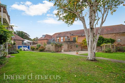 1 bedroom flat for sale, Clifton Road, London