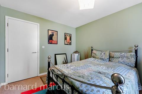 1 bedroom flat for sale, Hardwicks Square, London
