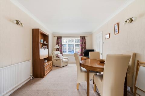 3 bedroom semi-detached house for sale, Sherwood Avenue, Hertfordshire AL4