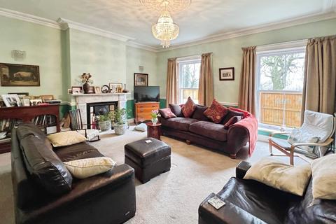 undefined, Netherlands Avenue, Bradford BD12