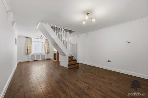 3 bedroom terraced house to rent, Spencer Road, Mitcham CR4
