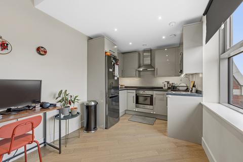 1 bedroom apartment for sale, Barnsbury Lane, Surbiton KT5