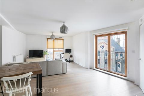 1 bedroom flat for sale, Chapel Yard, London
