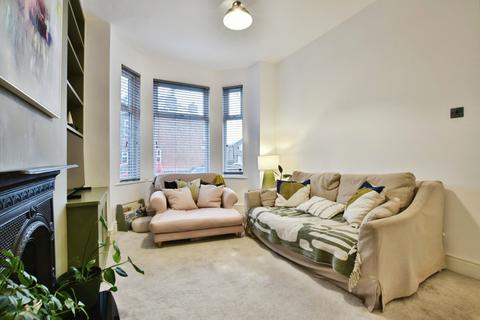4 bedroom end of terrace house for sale, Davenport Avenue, Greater Manchester M20