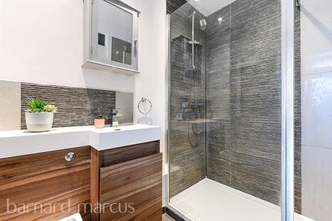 1 bedroom flat for sale, Lambert Avenue, RICHMOND