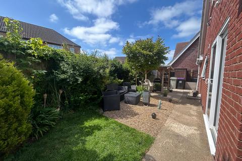 4 bedroom detached bungalow for sale, St. Margarets Avenue, Skegness