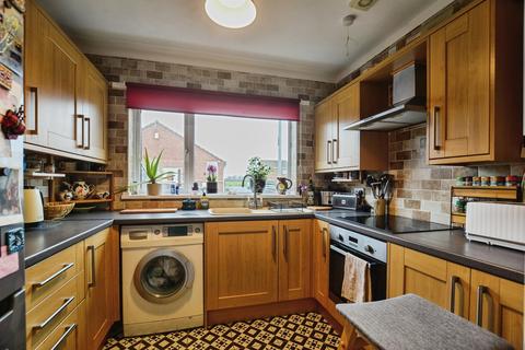 2 bedroom detached bungalow for sale, Kime Court, Skegness