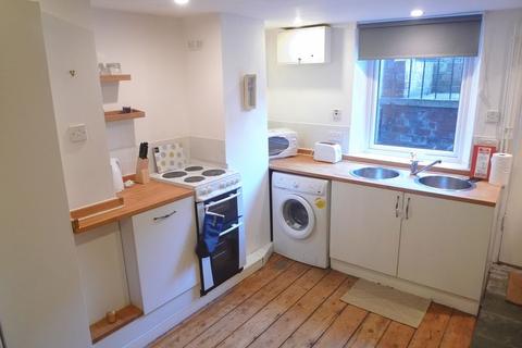 1 bedroom flat to rent - Talbot Mount,Burley