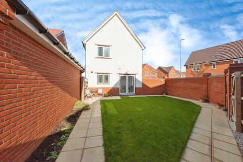 undefined, Daffodil Close, Stowupland, Stowmarket