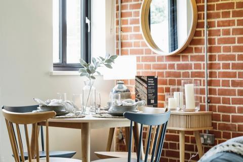 2 bedroom apartment for sale, Samford Court, Hadleigh, Ipswich