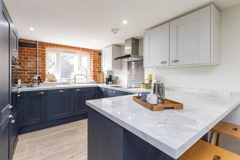1 bedroom flat for sale, Old Babergh Court, Hadleigh, Ipswich
