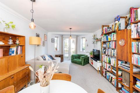 2 bedroom flat for sale, Archers Road, SOUTHAMPTON